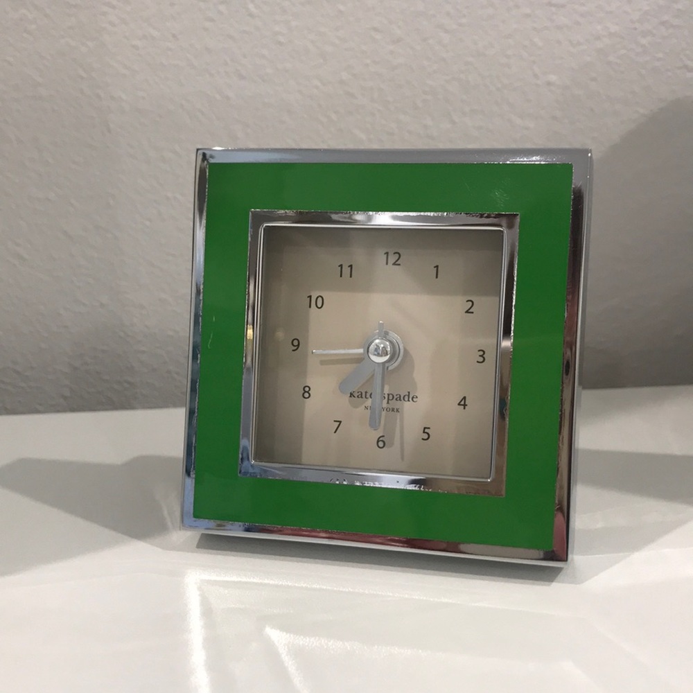 Kate Spade ♠️ clock with alarm